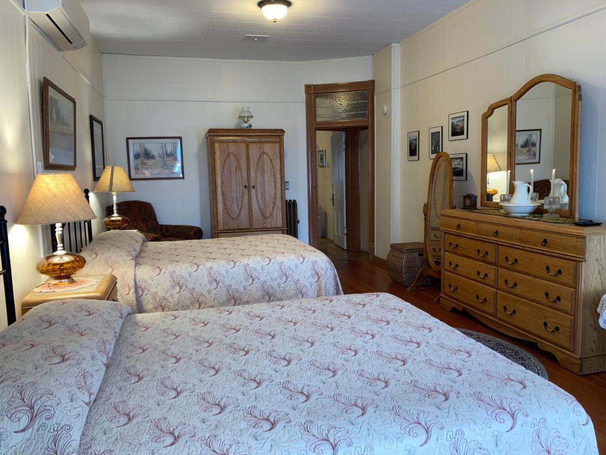 Historic Capitol Hotel Vacation Suites Downtown Buffalo Exteriör bild